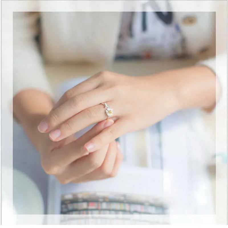 Vintage Daisy Flower Rings